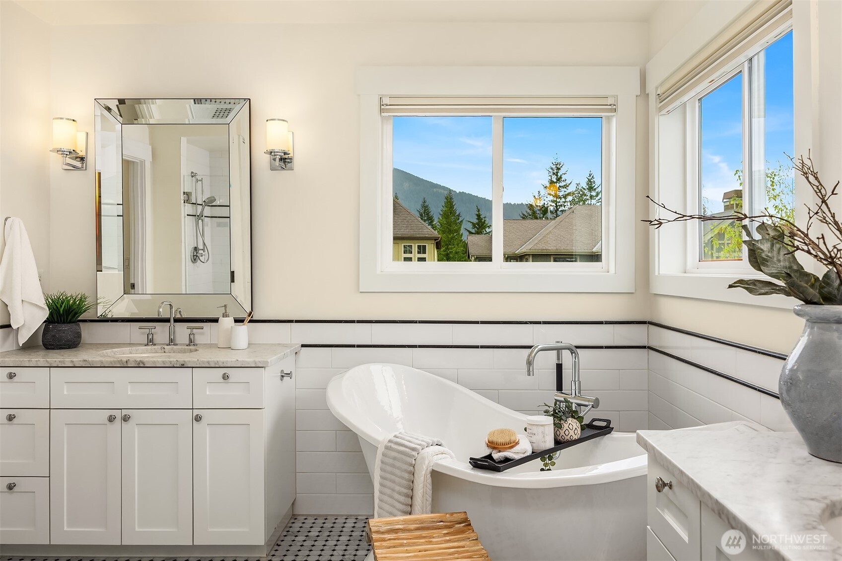 1447 26th Avenue NE, Issaquah, WA 98029