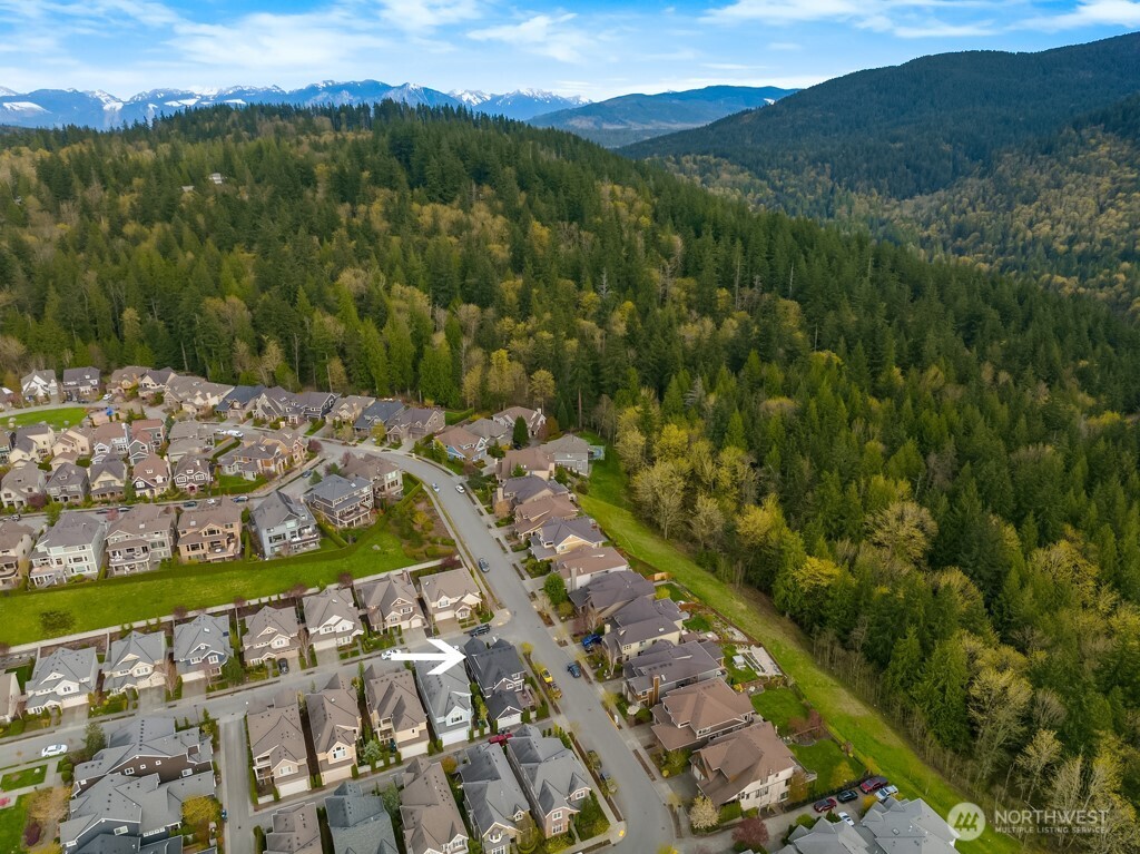 1447 26th Avenue NE, Issaquah, WA 98029