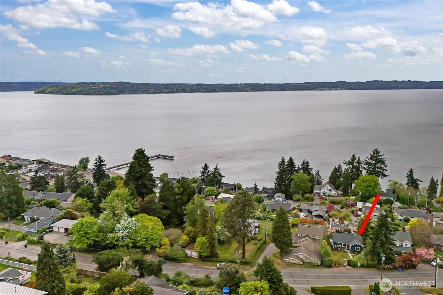 8450 E Side Drive NE, Tacoma, WA 98422