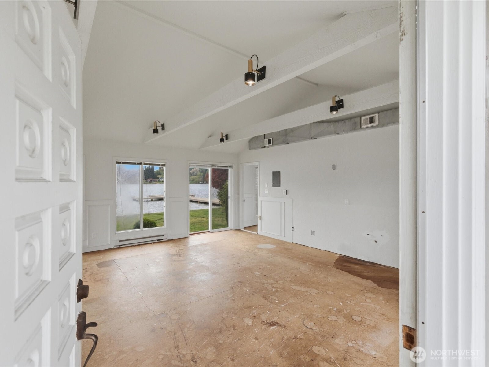 1302 E Lakeshore Drive , Lake Stevens, WA 98258