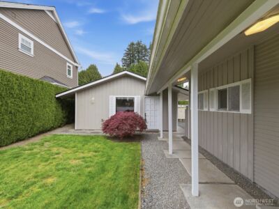 1302 E Lakeshore Drive , Lake Stevens, WA 98258 - Photo 2