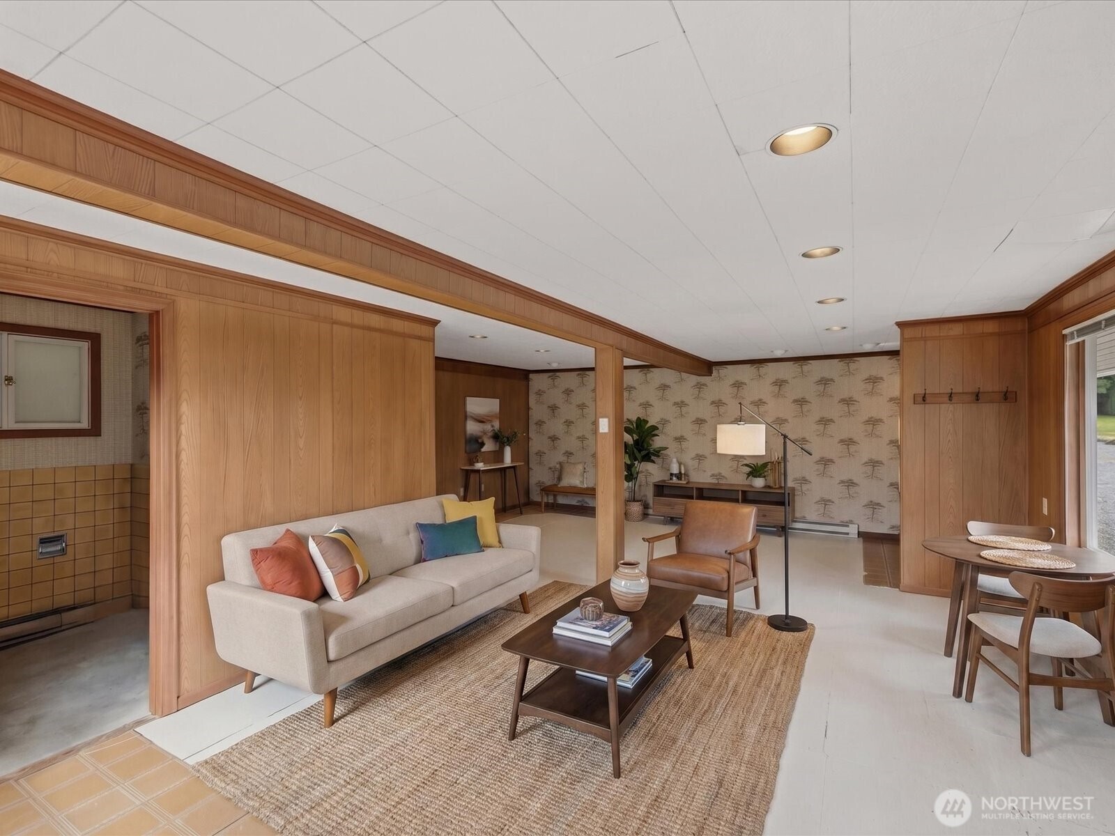 1302 E Lakeshore Drive , Lake Stevens, WA 98258