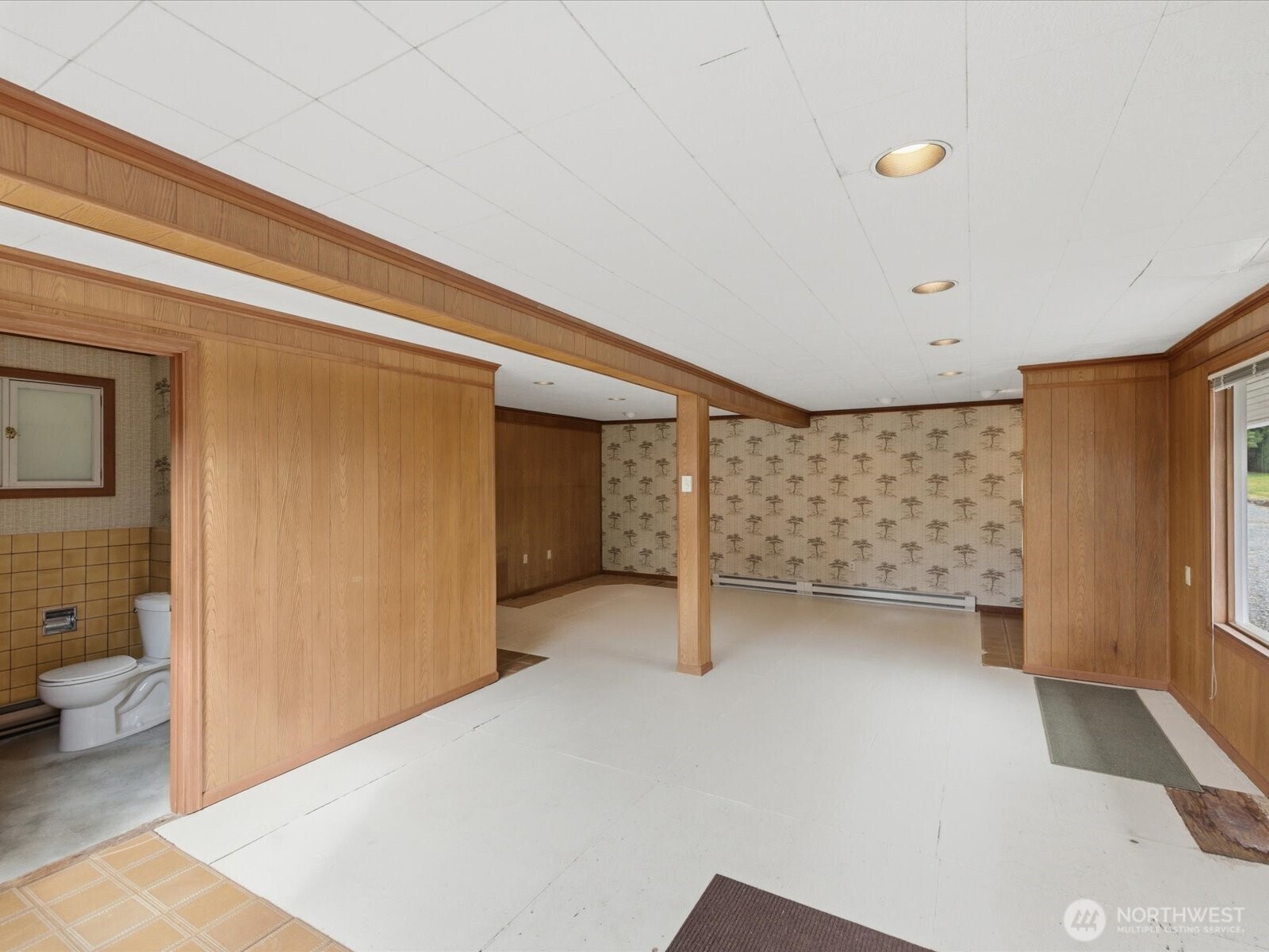 1302 E Lakeshore Drive , Lake Stevens, WA 98258