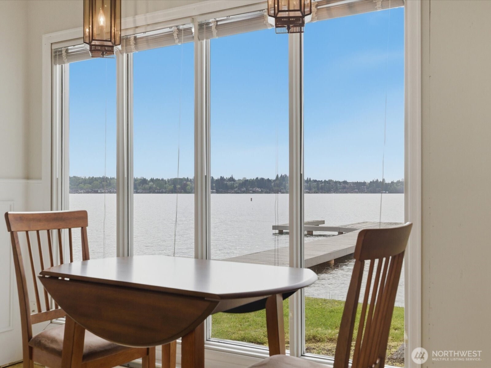 1302 E Lakeshore Drive , Lake Stevens, WA 98258