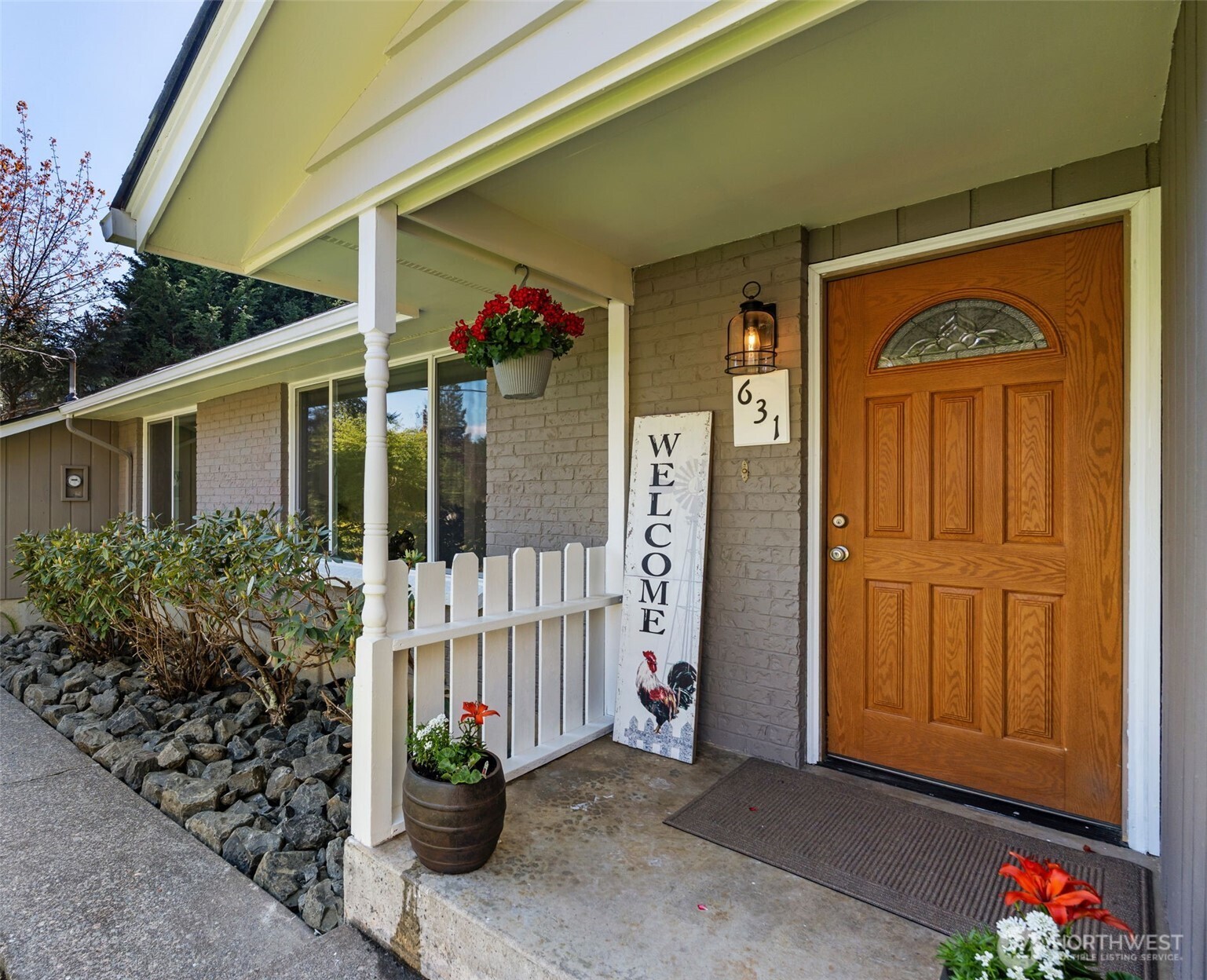 631 N 6th Street , Montesano, WA 98563