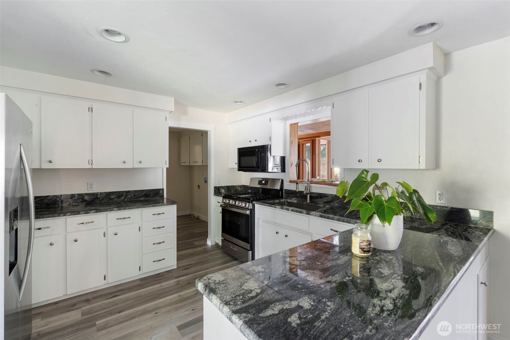631 N 6th Street , Montesano, WA 98563