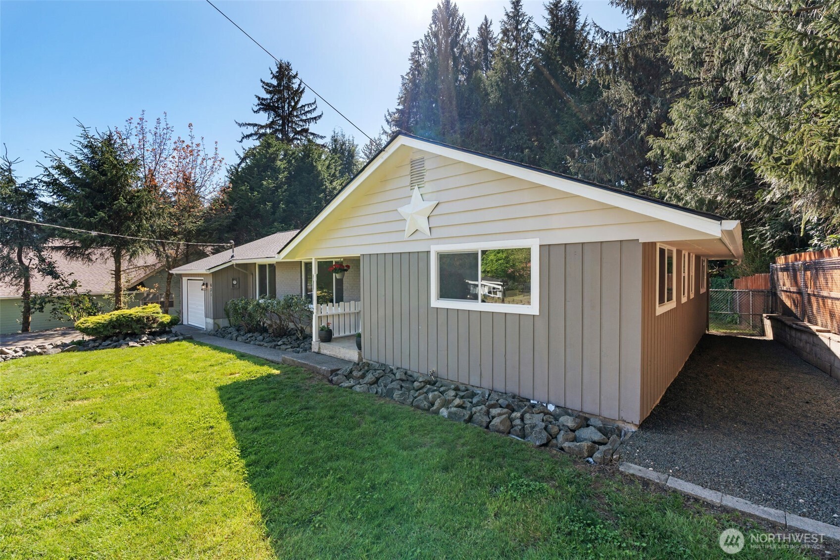 631 N 6th Street , Montesano, WA 98563