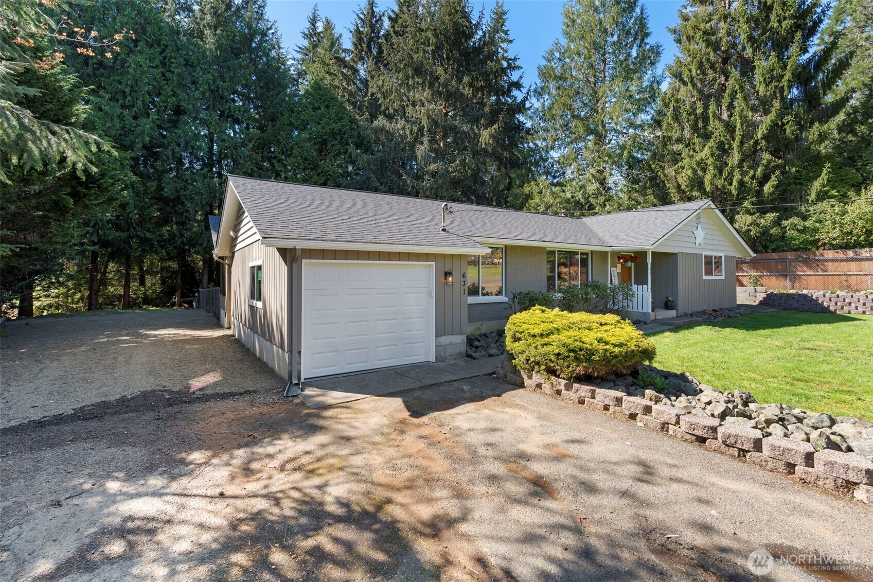 631 N 6th Street , Montesano, WA 98563