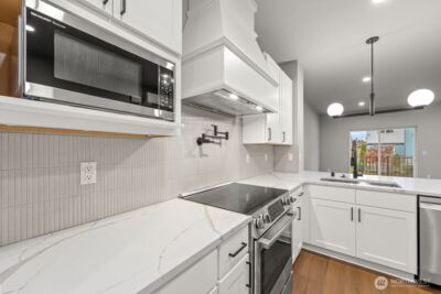 16823 Alder Way #J7, Lynnwood, WA 98037 - Photo 13