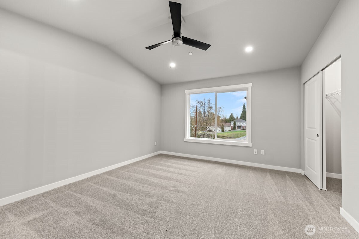 16823 Alder Way #J7, Lynnwood, WA 98037