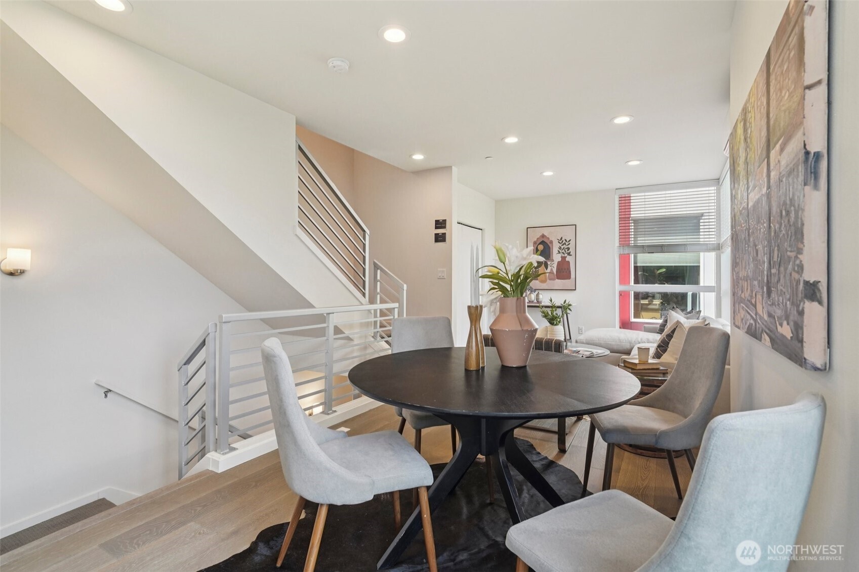 9032 14th Avenue NW #D, Seattle, WA 98117-3407