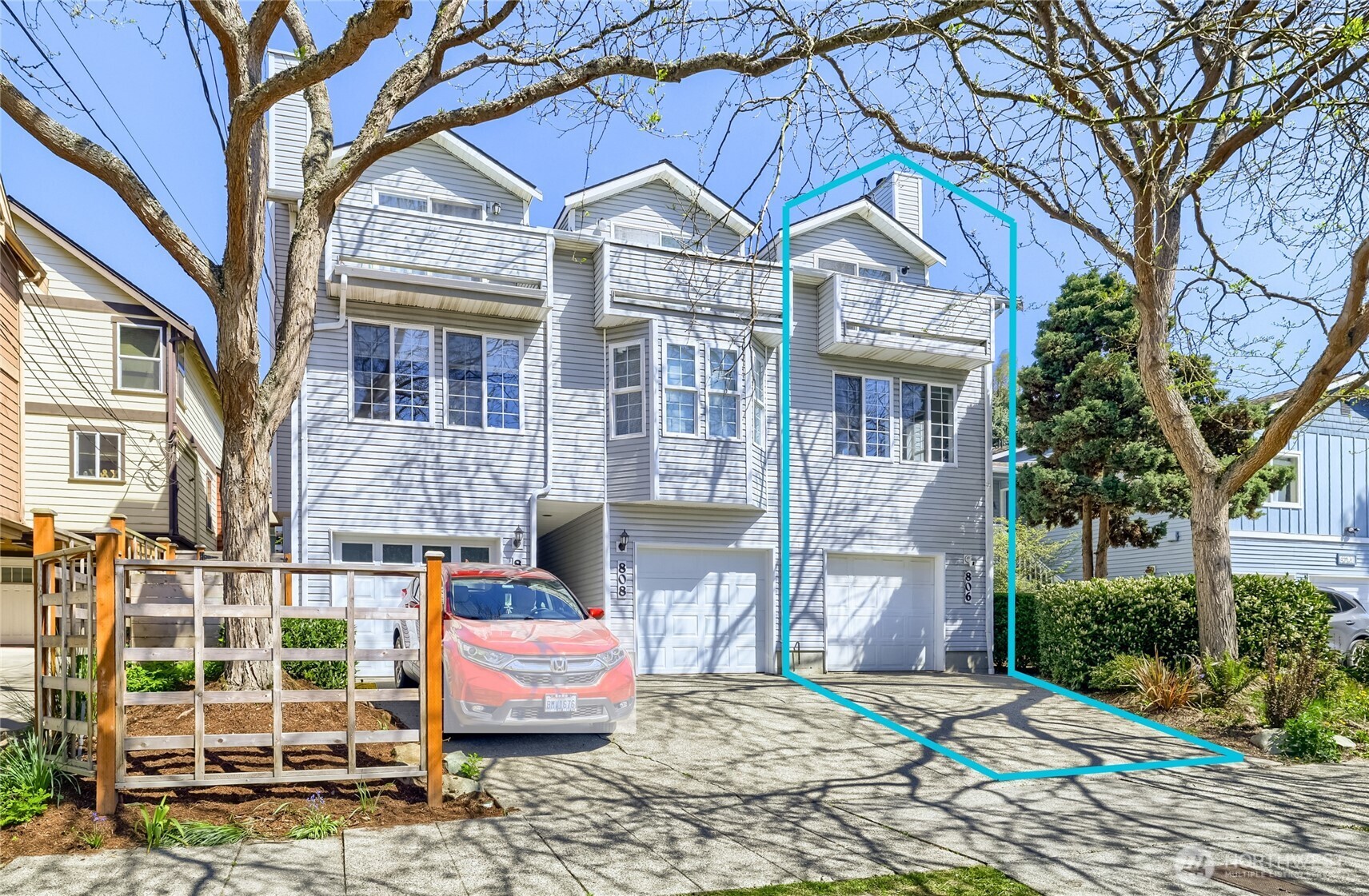 806 NW 52nd Street , Seattle, WA 98107