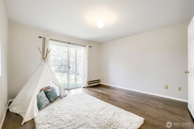 806 NW 52nd Street , Seattle, WA 98107 - Photo 32