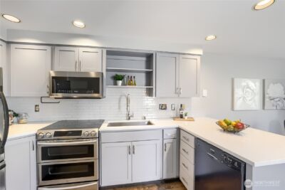 806 NW 52nd Street , Seattle, WA 98107 - Photo 9