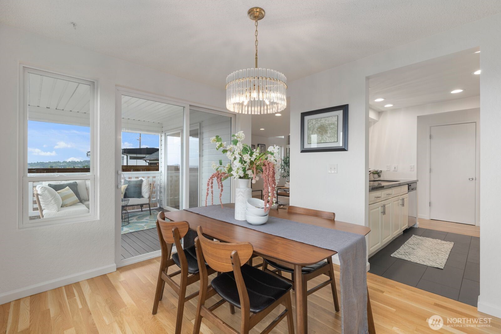 411 Cedar Ave S, Renton, WA 98057