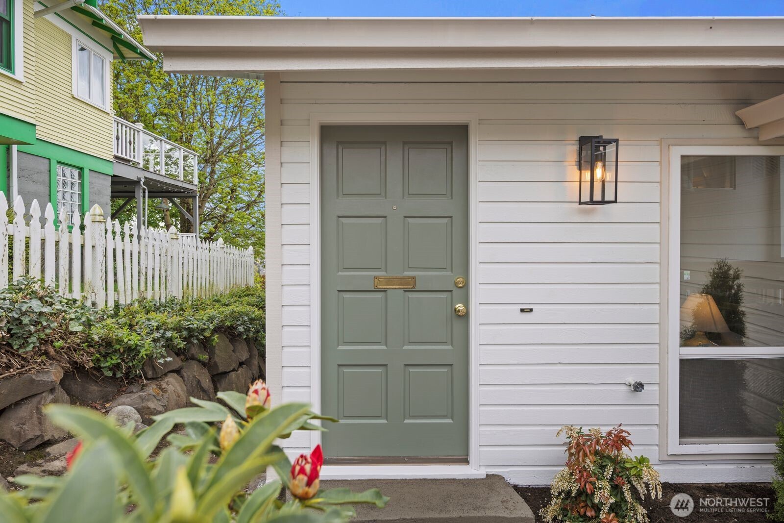 411 Cedar Ave S, Renton, WA 98057