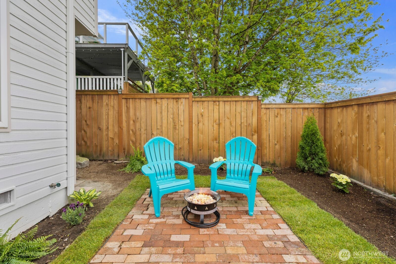 411 Cedar Ave S, Renton, WA 98057