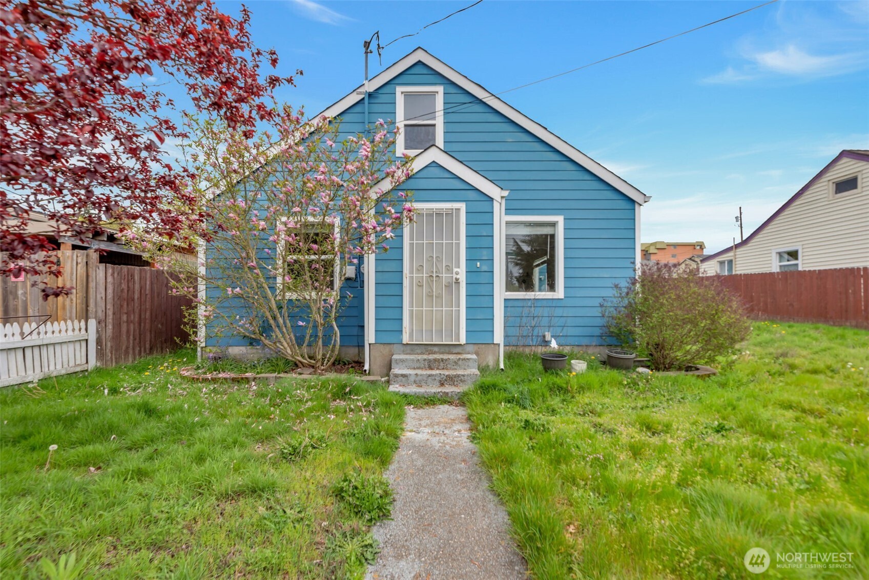 2916 Robin Avenue , Bremerton, WA 98310