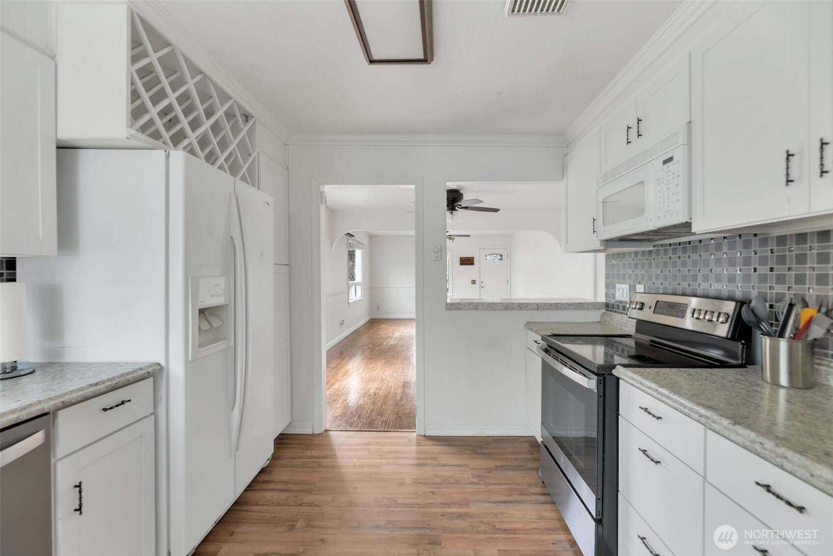 2916 Robin Avenue , Bremerton, WA 98310