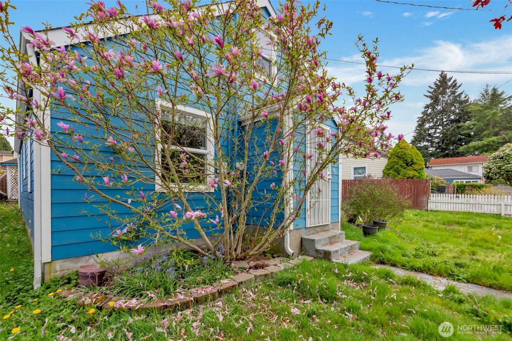 2916 Robin Avenue , Bremerton, WA 98310