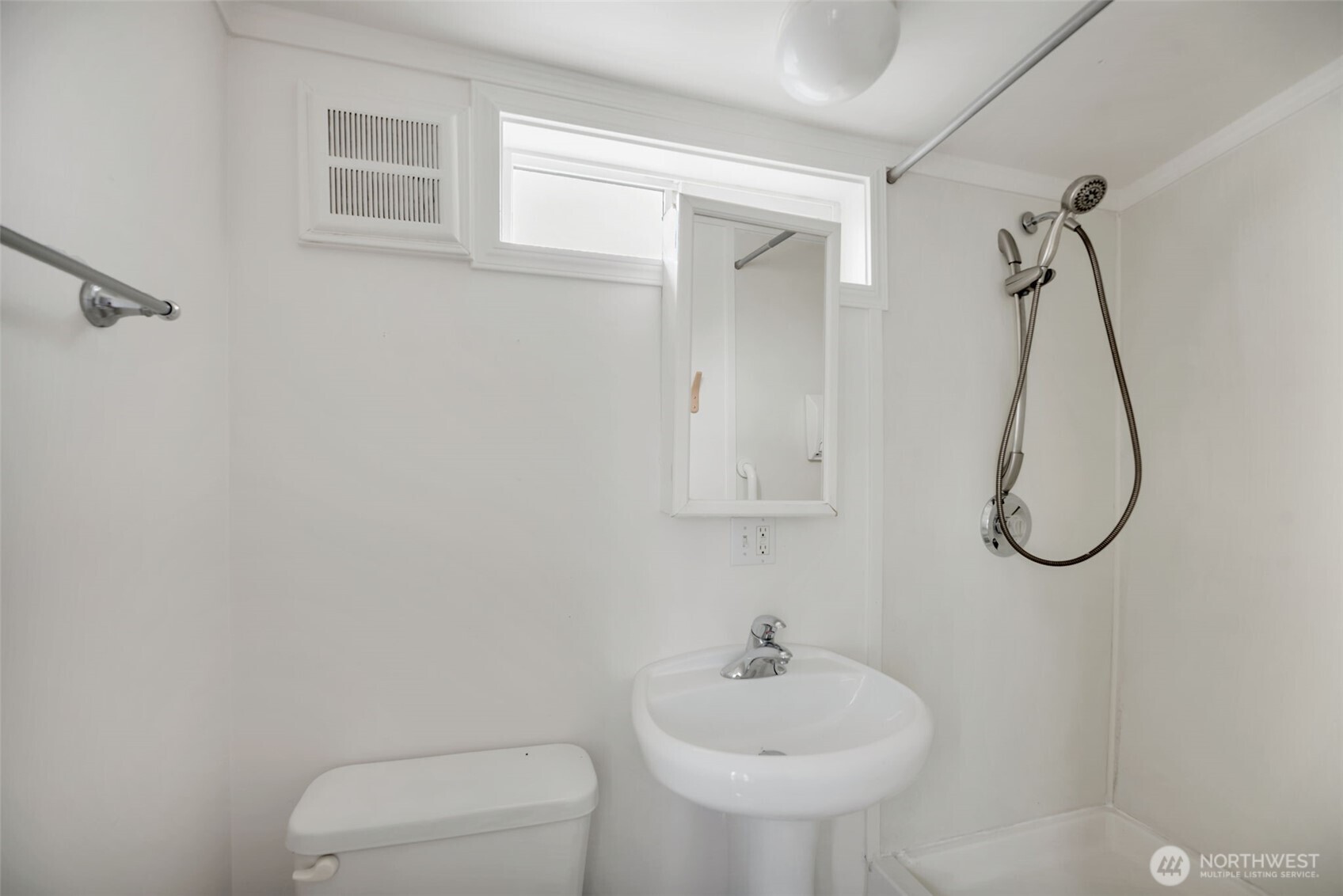 2916 Robin Avenue , Bremerton, WA 98310