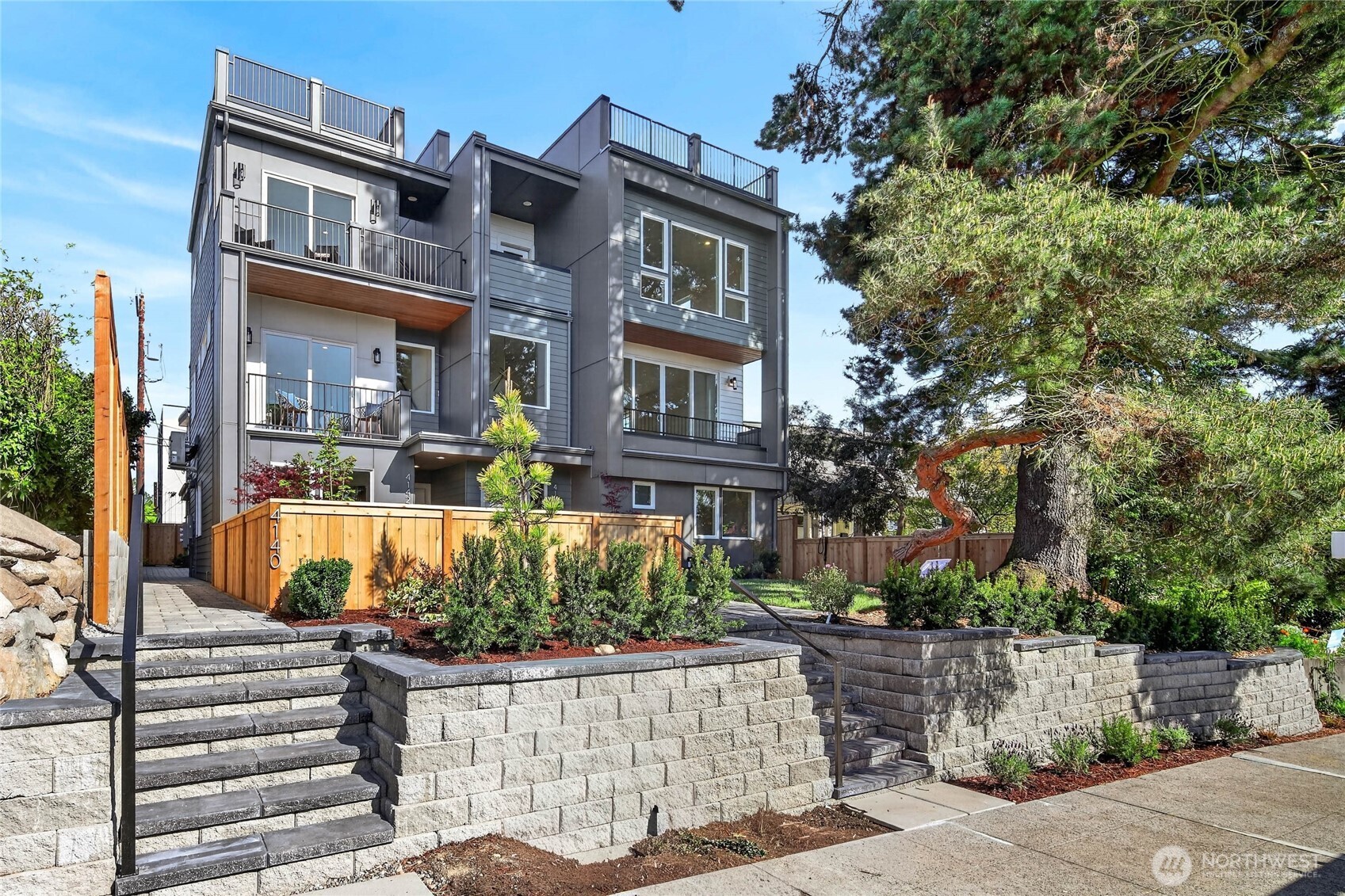 4142 44th Avenue SW, Seattle, WA 98116