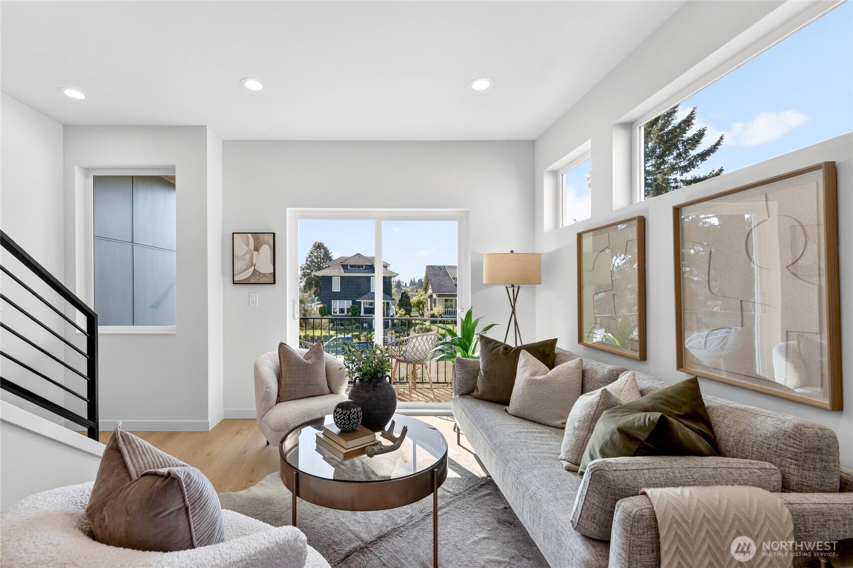 4142 44th Avenue SW, Seattle, WA 98116