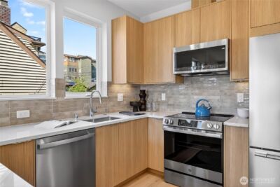 4142 44th Avenue SW, Seattle, WA 98116 - Photo 14