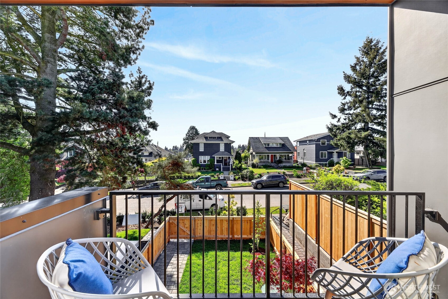 4142 44th Avenue SW, Seattle, WA 98116