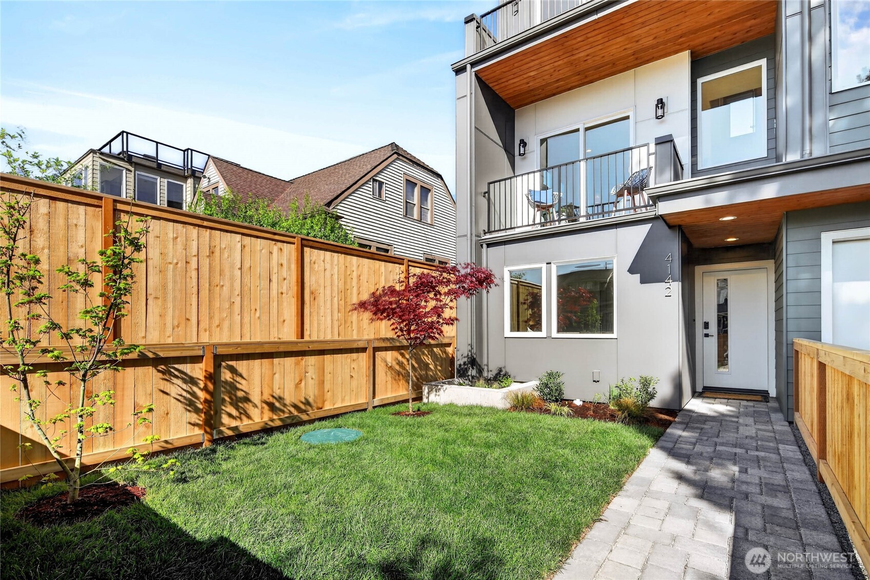 4142 44th Avenue SW, Seattle, WA 98116