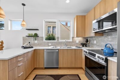 4142 44th Avenue SW, Seattle, WA 98116 - Photo 9