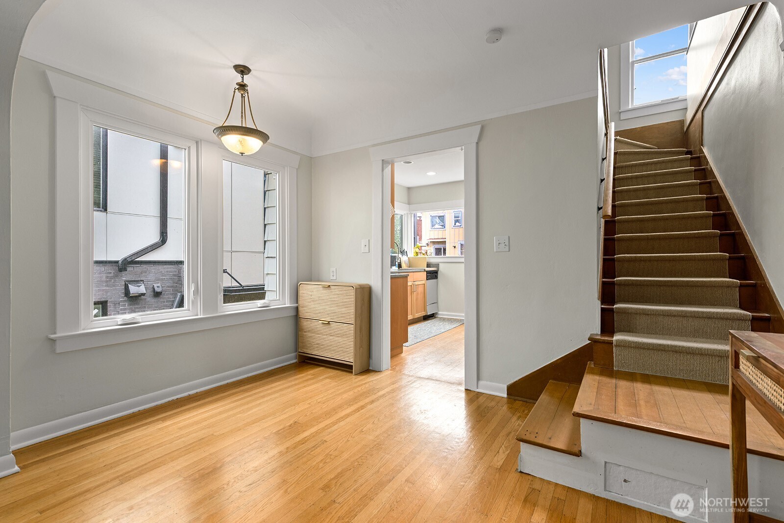 836 NW Market Street , Seattle, WA 98107