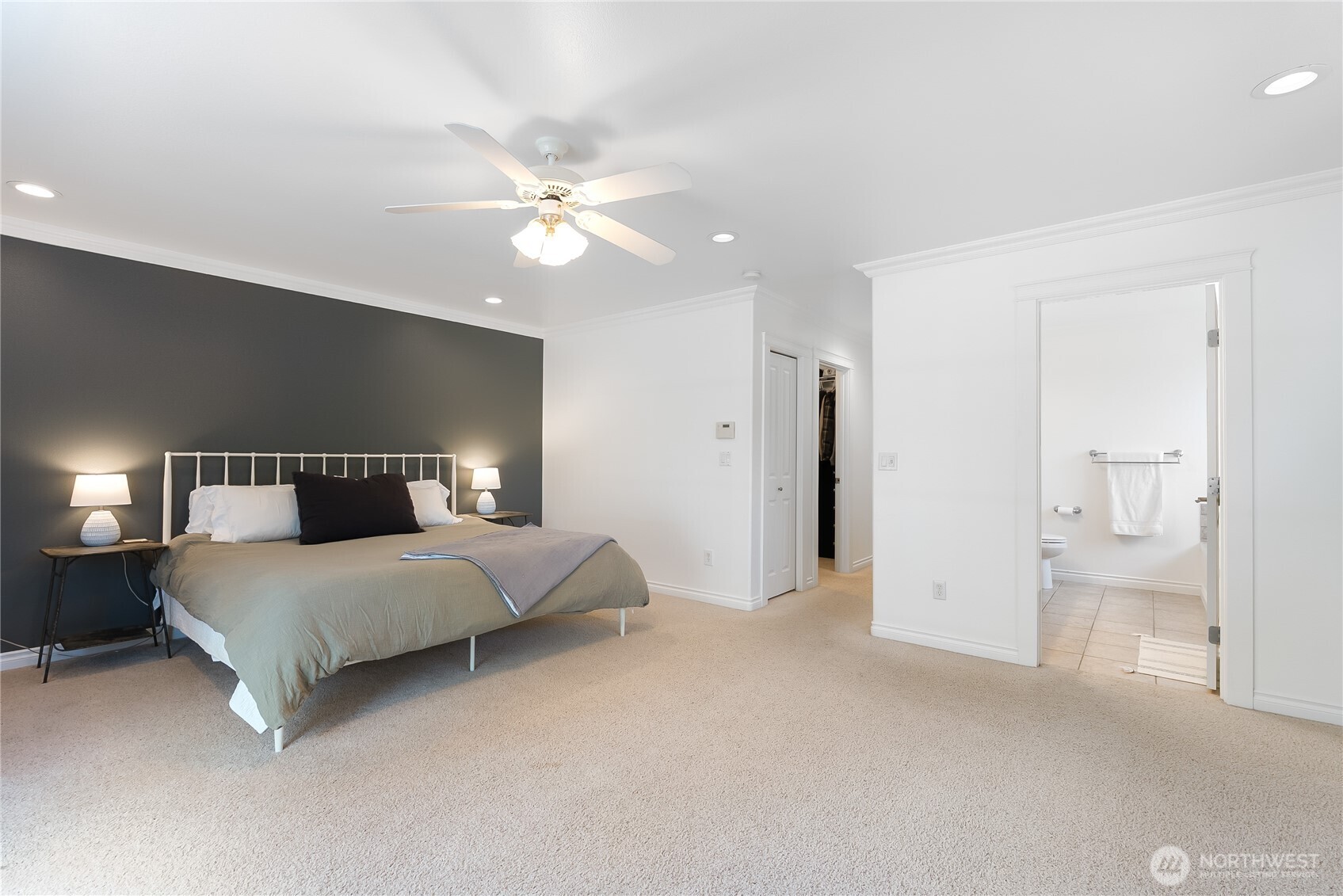 1376 N Parkstone Court , Bellingham, WA 98229