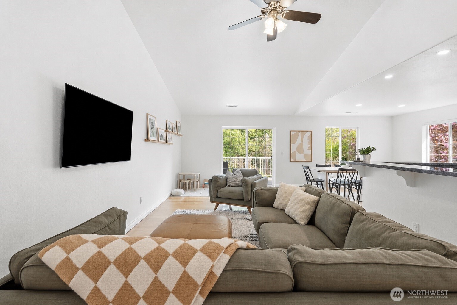1376 N Parkstone Court , Bellingham, WA 98229