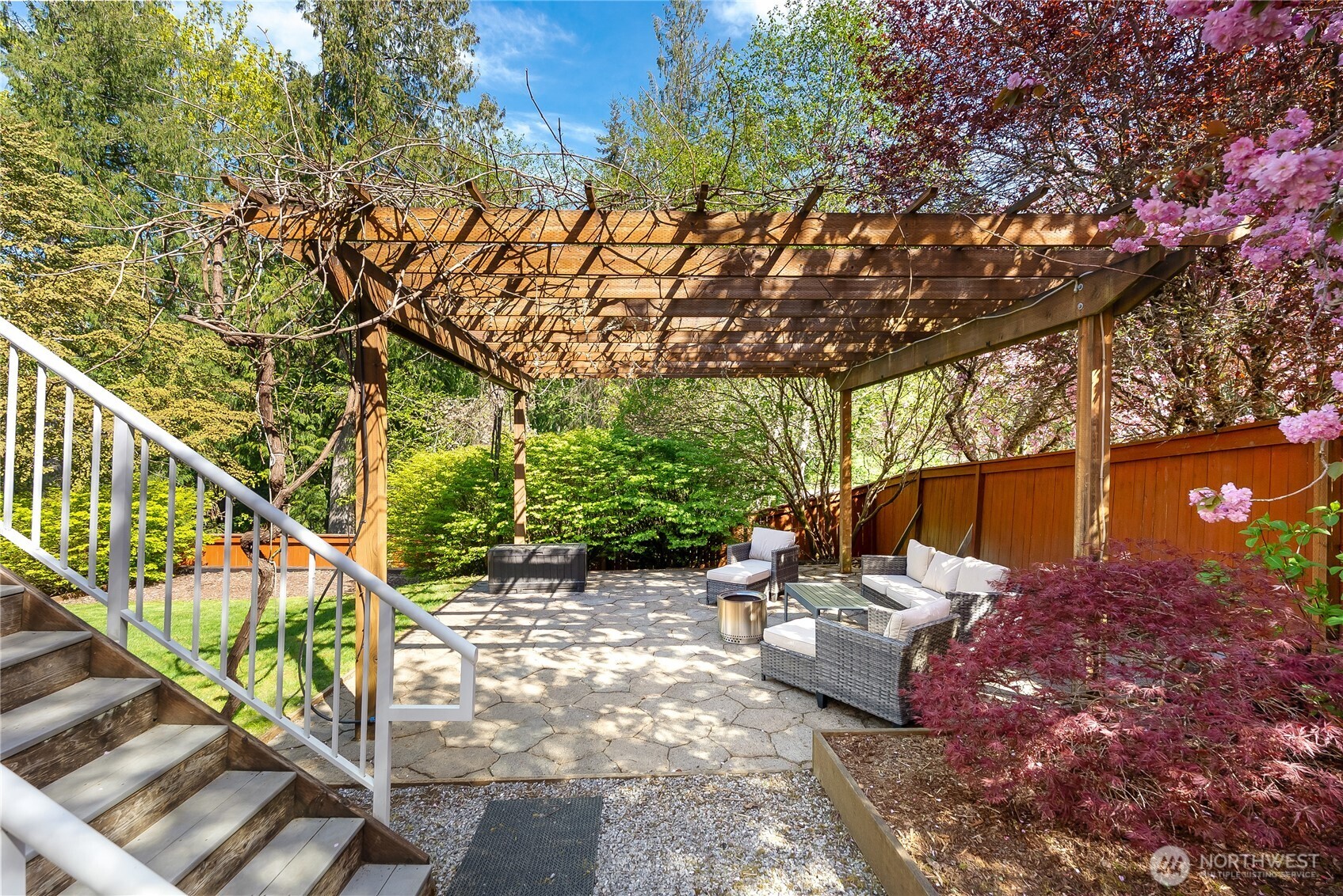 1376 N Parkstone Court , Bellingham, WA 98229