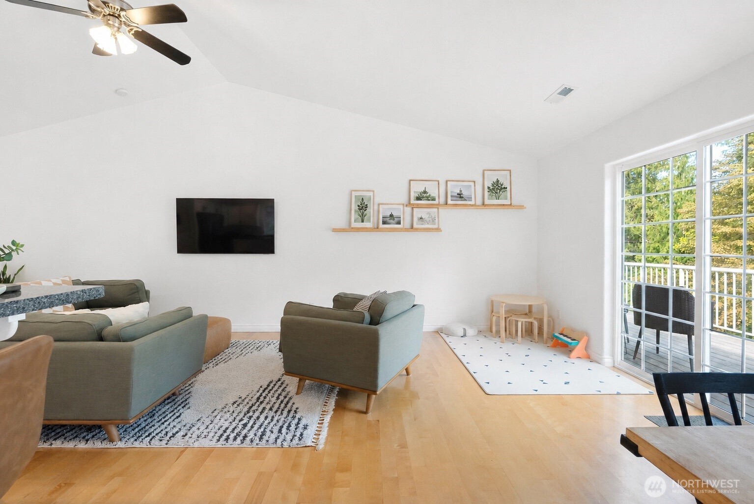 1376 N Parkstone Court , Bellingham, WA 98229