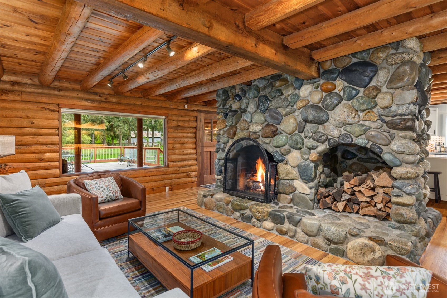 1916 Sawdust Hill Road NE, Poulsbo, WA 98370