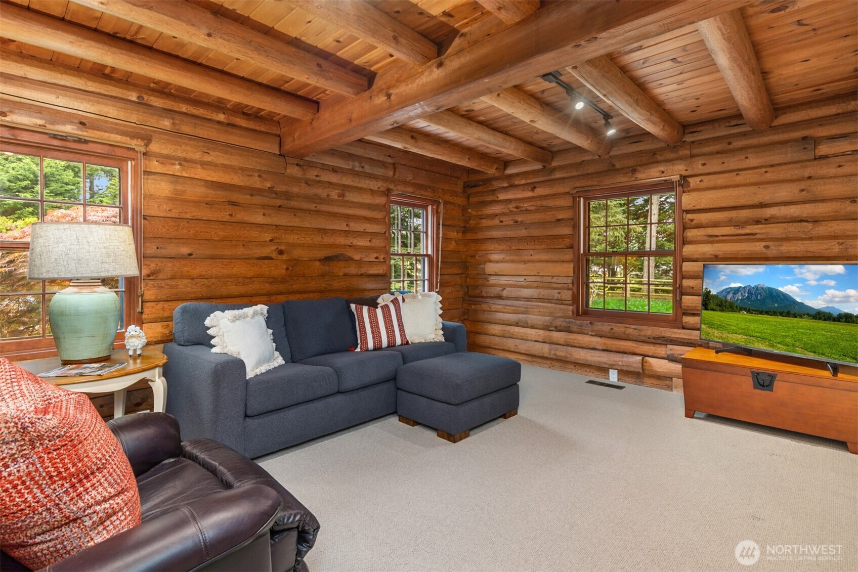1916 Sawdust Hill Road NE, Poulsbo, WA 98370