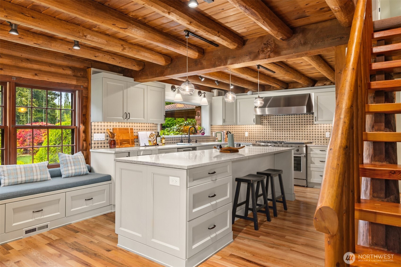 1916 Sawdust Hill Road NE, Poulsbo, WA 98370