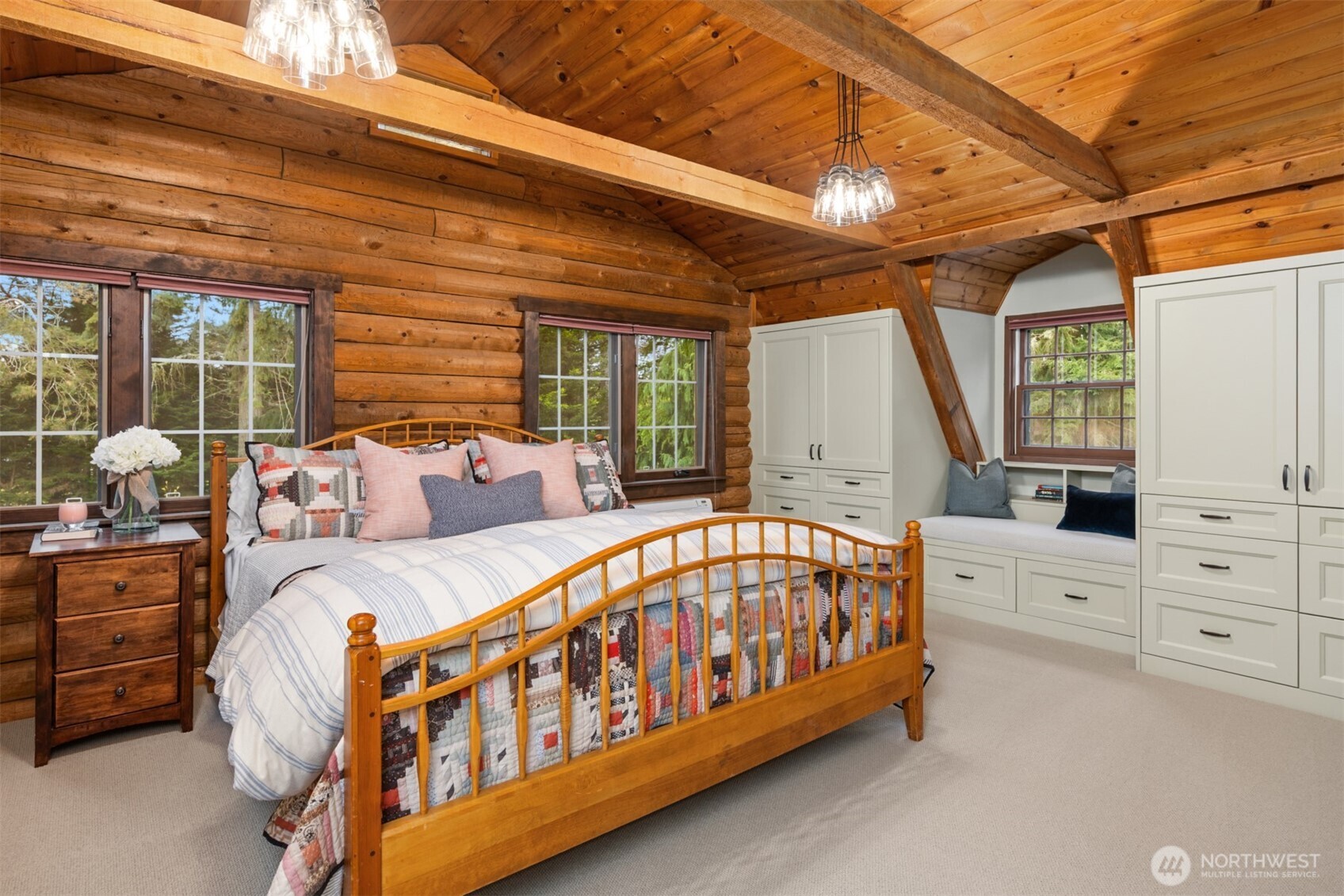 1916 Sawdust Hill Road NE, Poulsbo, WA 98370