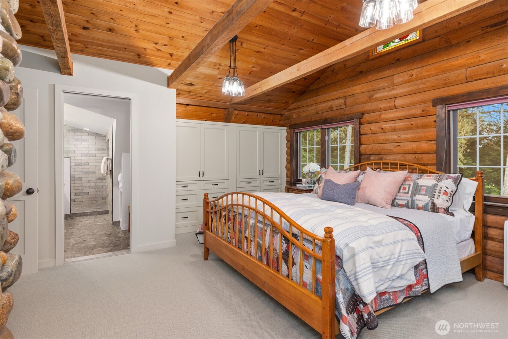1916 Sawdust Hill Road NE, Poulsbo, WA 98370