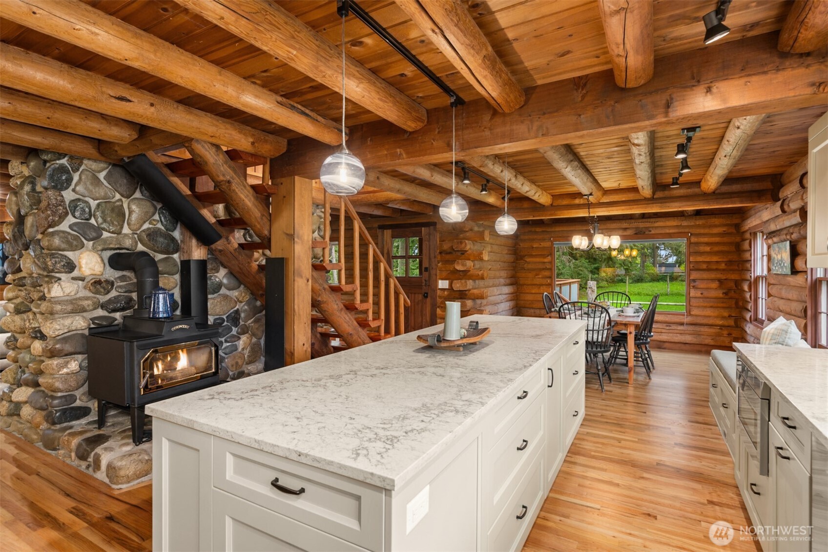 1916 Sawdust Hill Road NE, Poulsbo, WA 98370