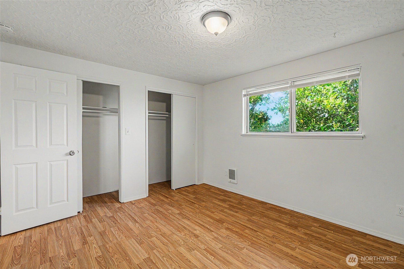 911 W 29th Street , Vancouver, WA 98660