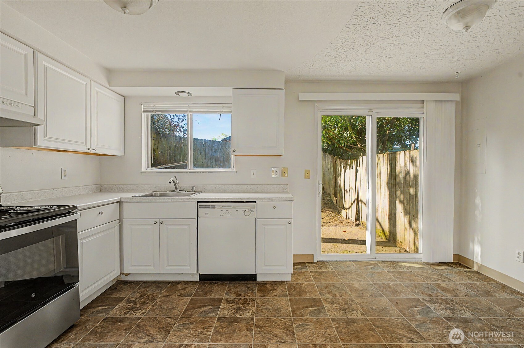 911 W 29th Street , Vancouver, WA 98660