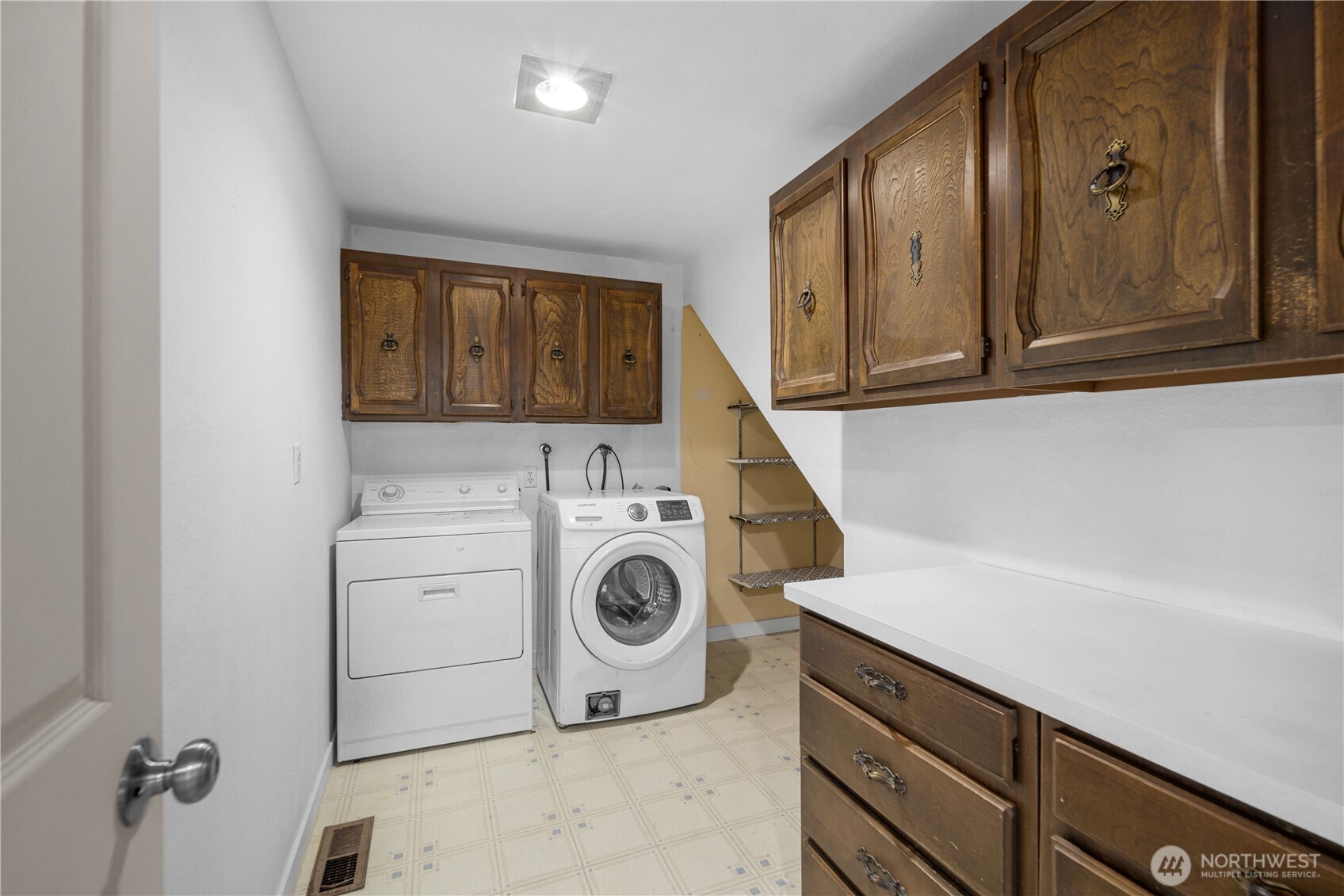 2611 35th Avenue SE, Puyallup, WA 98374-4154
