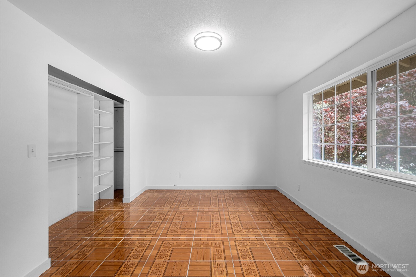 2611 35th Avenue SE, Puyallup, WA 98374-4154