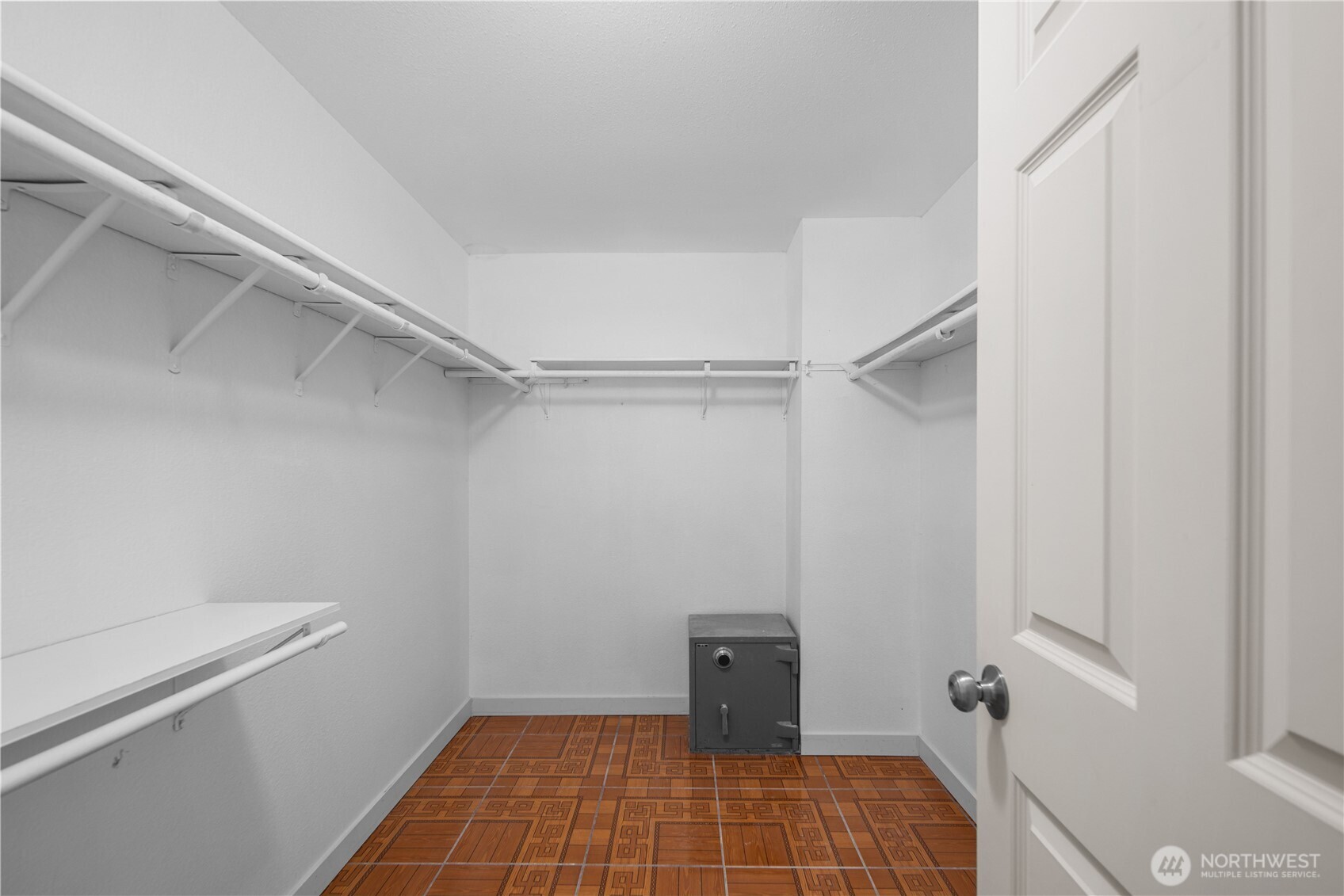 2611 35th Avenue SE, Puyallup, WA 98374-4154