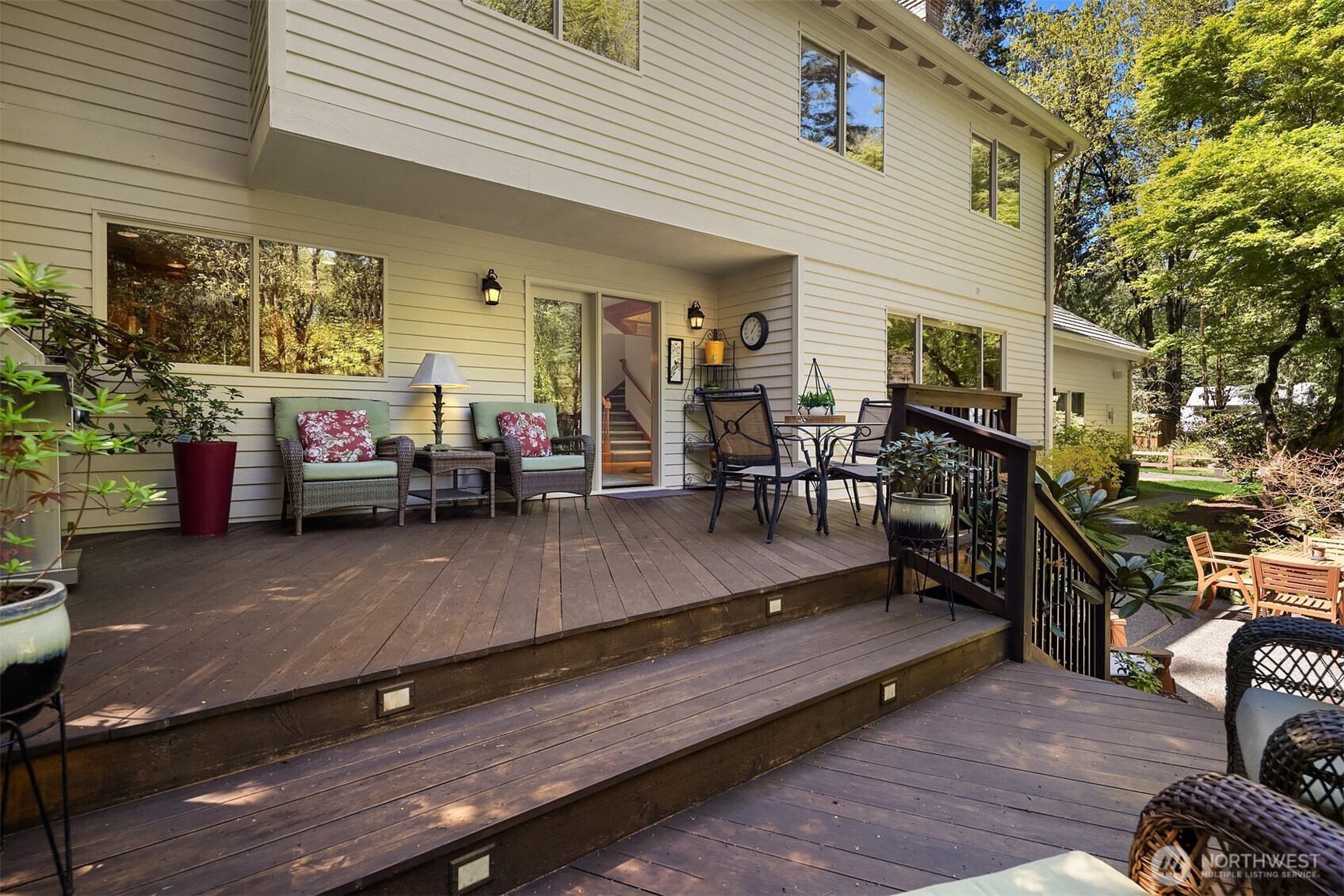 16526 232nd Avenue NE, Woodinville, WA 98077-7432