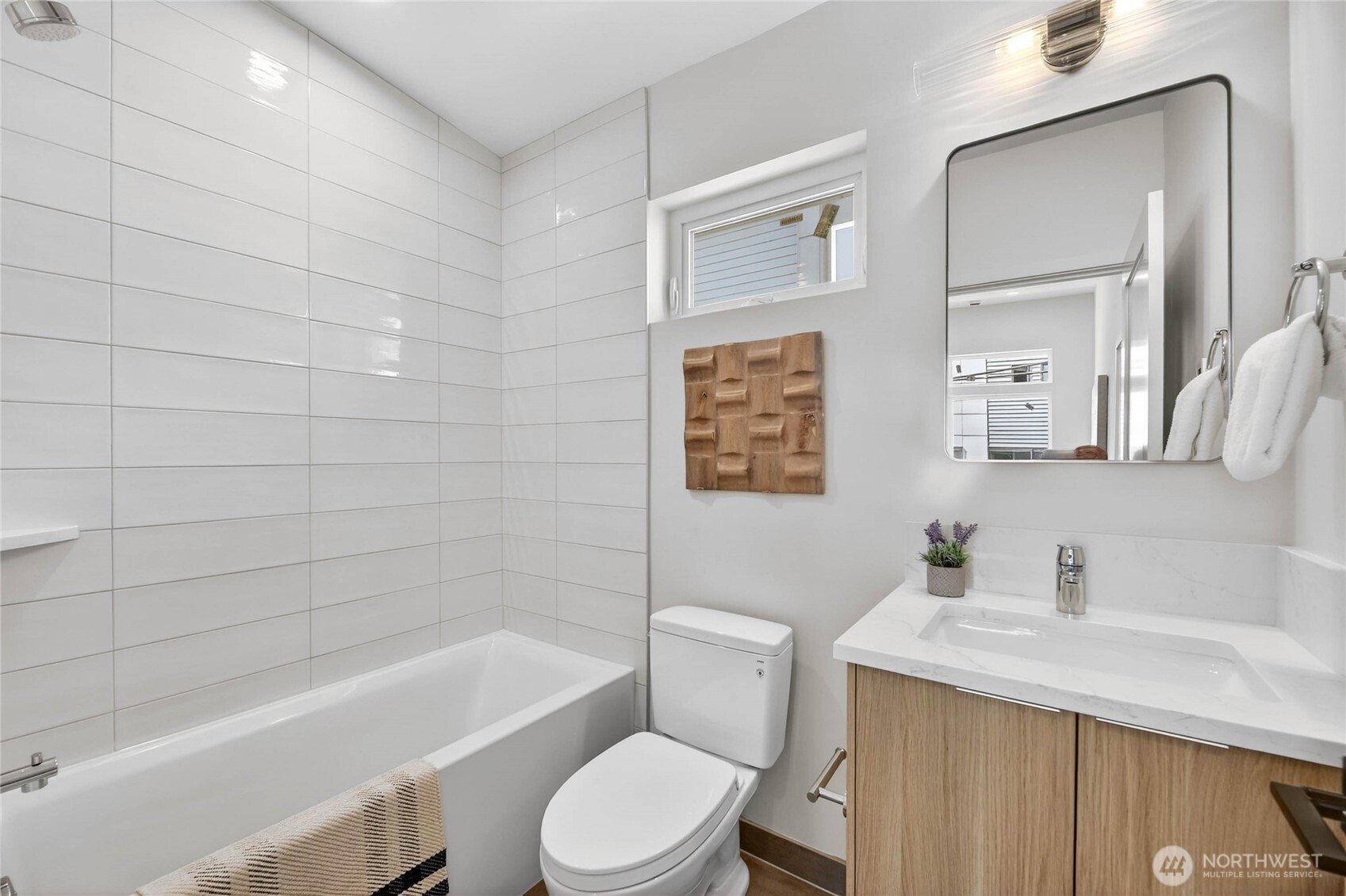4140 44th Avenue SW, Seattle, WA 98116