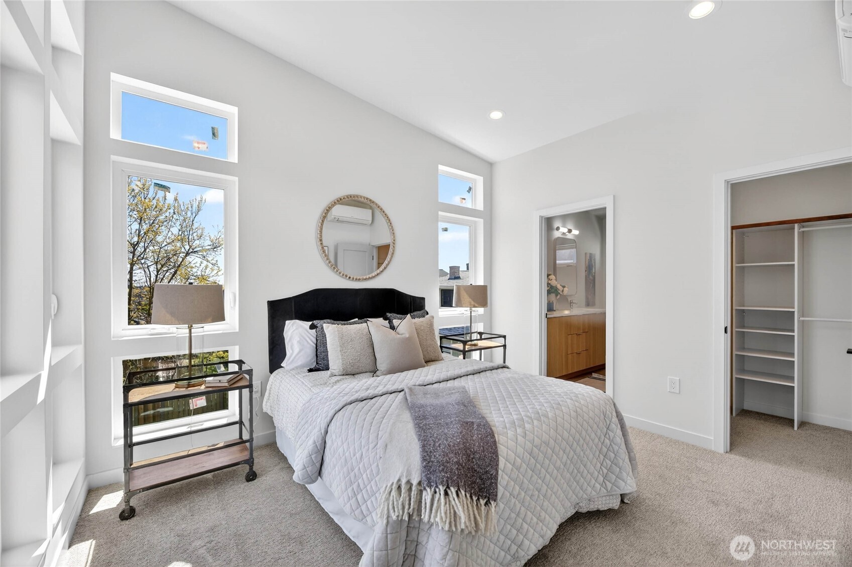 4140 44th Avenue SW, Seattle, WA 98116